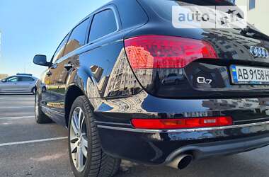 Позашляховик / Кросовер Audi Q7 2010 в Вінниці