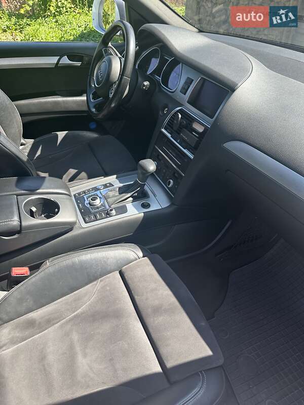 Внедорожник / Кроссовер Audi Q7 2014 в Межгорье