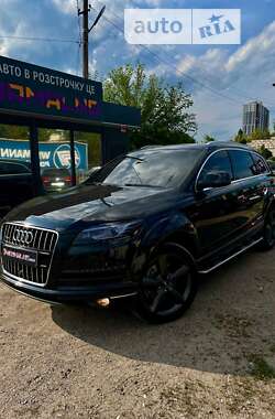 Позашляховик / Кросовер Audi Q7 2013 в Києві