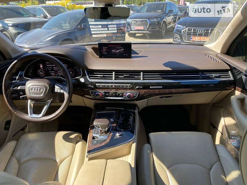 Внедорожник / Кроссовер Audi Q7 2017 в Львове