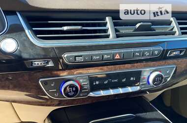 Позашляховик / Кросовер Audi Q7 2017 в 