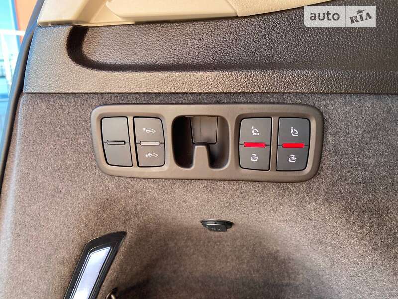 Внедорожник / Кроссовер Audi Q7 2017 в Львове