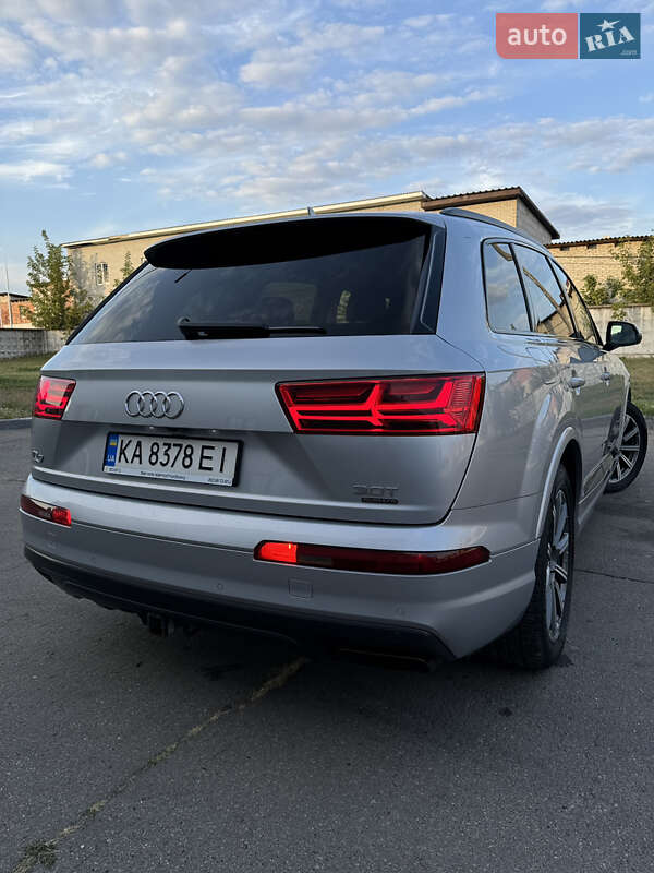 Позашляховик / Кросовер Audi Q7 2018 в Сумах