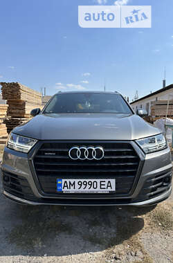 Внедорожник / Кроссовер Audi Q7 2017 в Житомире