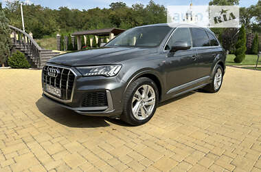 Позашляховик / Кросовер Audi Q7 2020 в Теребовлі