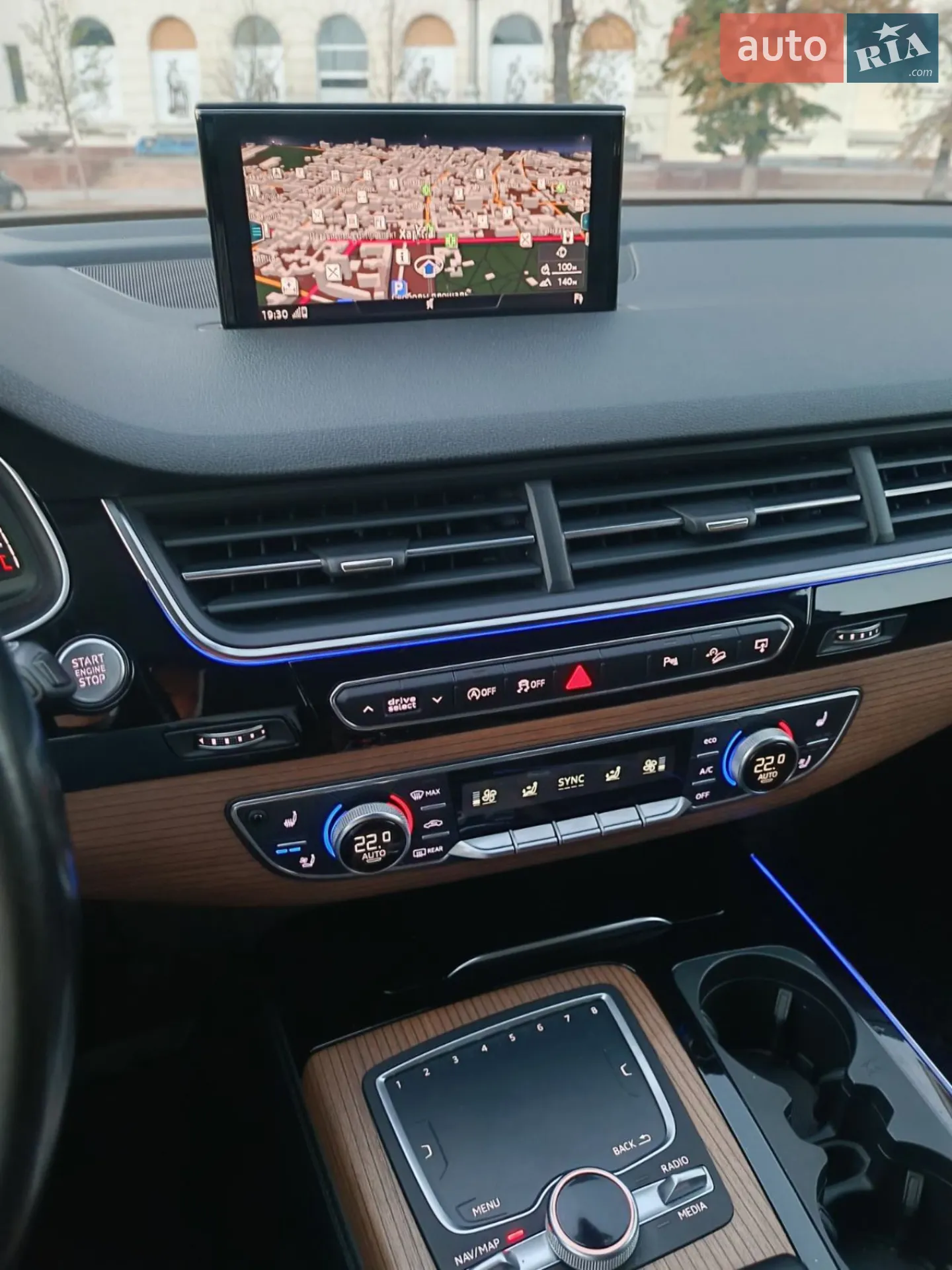 2017 Audi Q7 - мініатюра 12