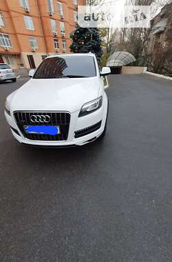 Позашляховик / Кросовер Audi Q7 2014 в Одесі