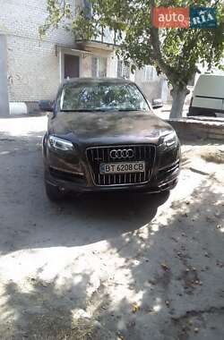 Внедорожник / Кроссовер Audi Q7 2010 в 