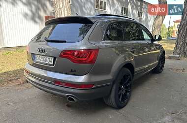 Внедорожник / Кроссовер Audi Q7 2014 в 
