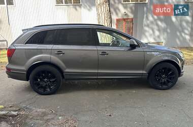 Внедорожник / Кроссовер Audi Q7 2014 в 