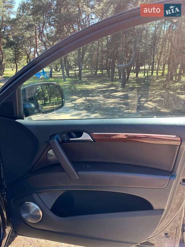 Внедорожник / Кроссовер Audi Q7 2012 в Павлограде