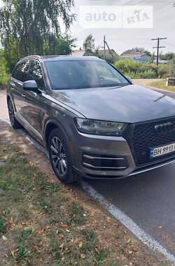 Позашляховик / Кросовер Audi Q7 2017 в Рівному