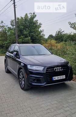 Позашляховик / Кросовер Audi Q7 2017 в Луцьку