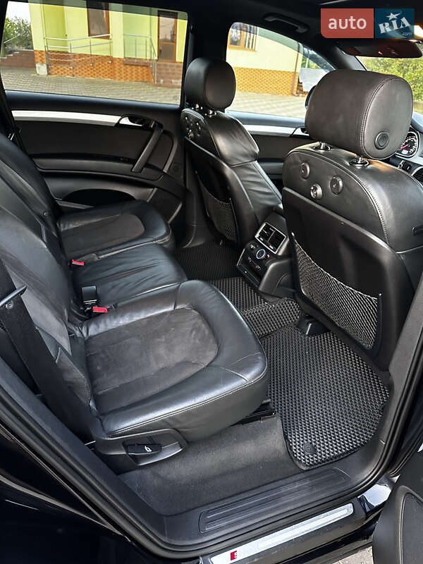 Позашляховик / Кросовер Audi Q7 2010 в Самборі