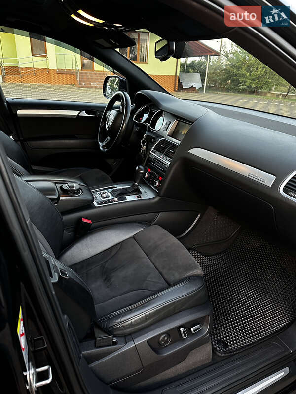 Позашляховик / Кросовер Audi Q7 2010 в Самборі