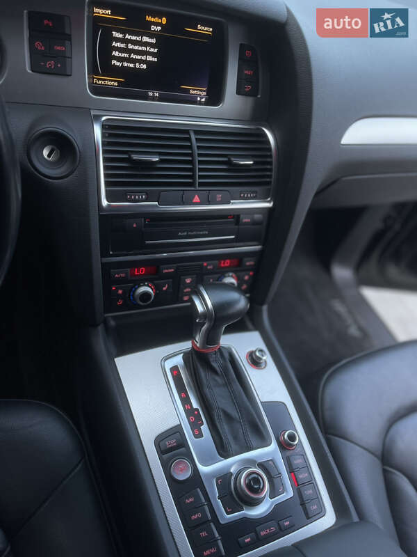 Позашляховик / Кросовер Audi Q7 2015 в Чернівцях фото 18 Позашляховик / Кросовер Audi Q7 2015 в Чернівцях