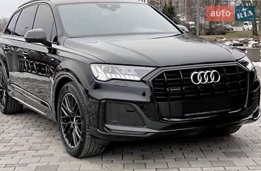 Внедорожник / Кроссовер Audi Q7 2020 в 