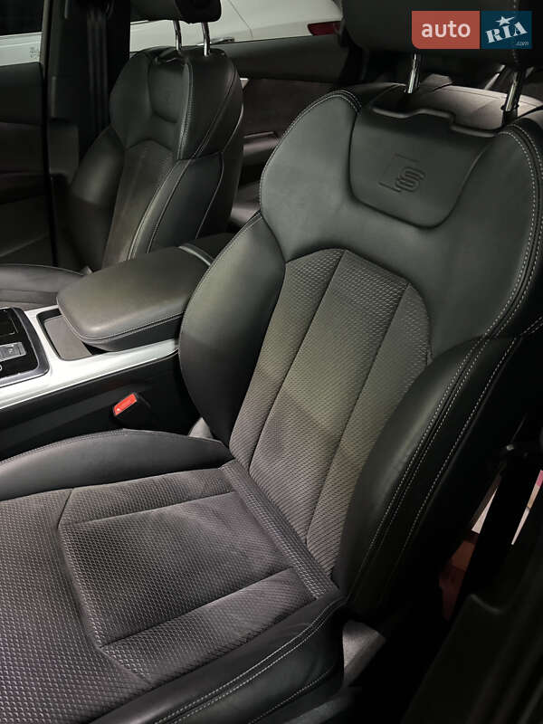 Внедорожник / Кроссовер Audi Q7 2022 в Киеве