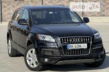 Внедорожник / Кроссовер Audi Q7 2015 в Ровно