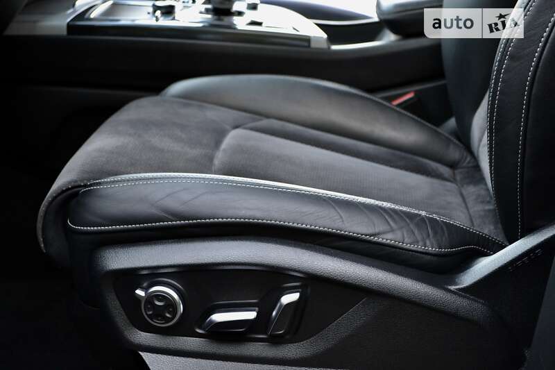 Позашляховик / Кросовер Audi Q7 2019 в Рівному