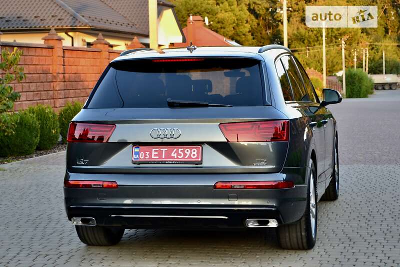 Позашляховик / Кросовер Audi Q7 2019 в Рівному