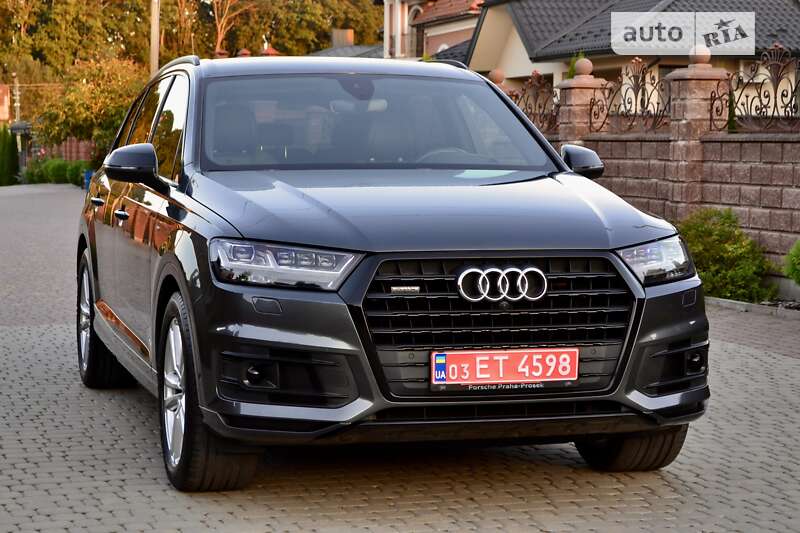 Позашляховик / Кросовер Audi Q7 2019 в Рівному