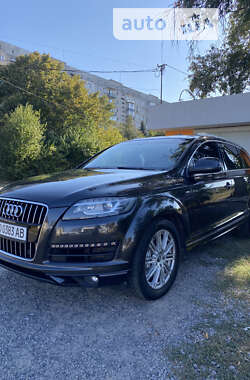 Внедорожник / Кроссовер Audi Q7 2012 в Ужгороде