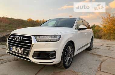 Позашляховик / Кросовер Audi Q7 2016 в Києві