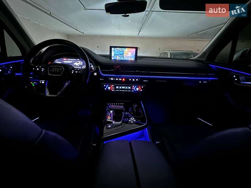 Позашляховик / Кросовер Audi Q7 2017 в Києві фото 39 Позашляховик / Кросовер Audi Q7 2017 в Києві