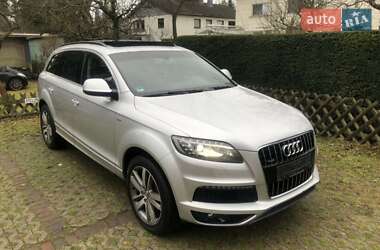 Позашляховик / Кросовер Audi Q7 2012 в 