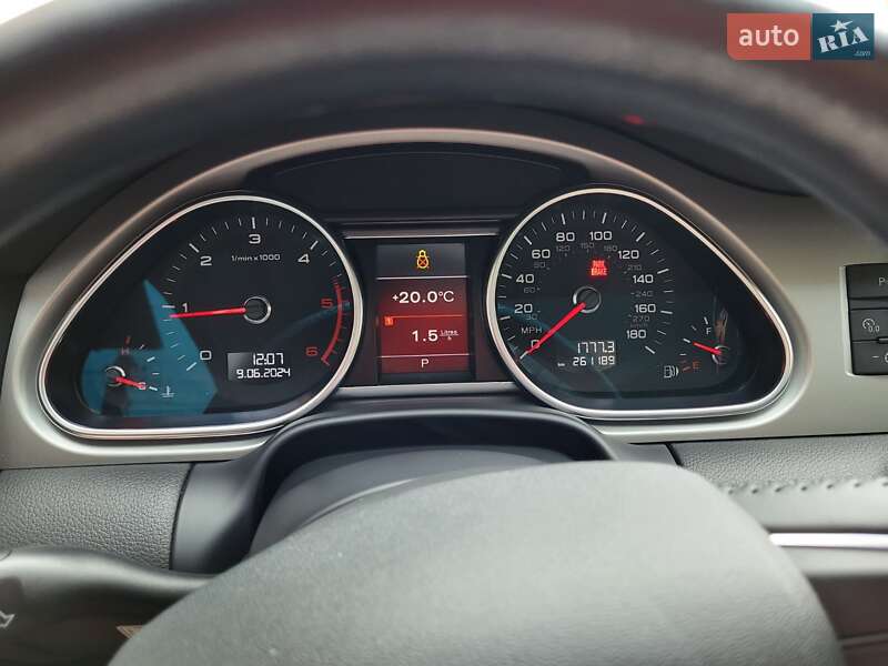 Позашляховик / Кросовер Audi Q7 2014 в Острозі