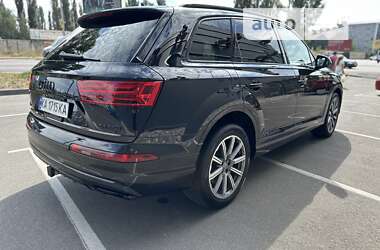 Внедорожник / Кроссовер Audi Q7 2018 в 