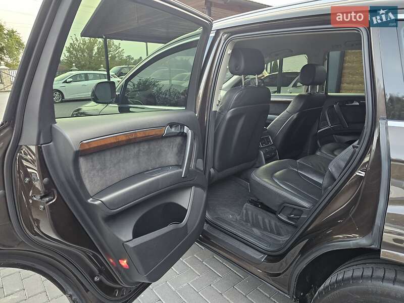 Позашляховик / Кросовер Audi Q7 2012 в Коломиї