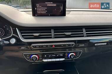 Внедорожник / Кроссовер Audi Q7 2017 в Киеве