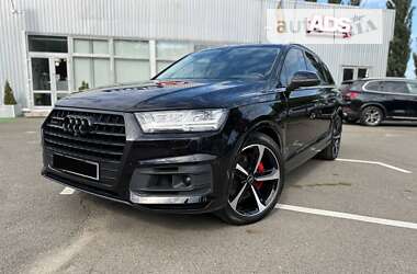 Позашляховик / Кросовер Audi Q7 2017 в Києві