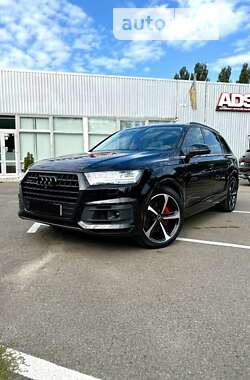 Позашляховик / Кросовер Audi Q7 2017 в Києві