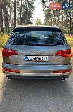 Позашляховик / Кросовер Audi Q7 2013 в Чернігові