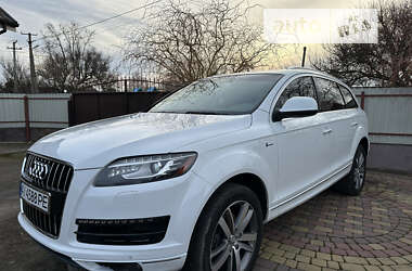 Позашляховик / Кросовер Audi Q7 2015 в Решетилівці