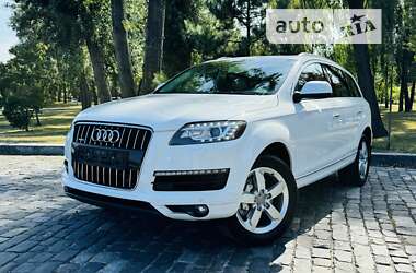 Позашляховик / Кросовер Audi Q7 2014 в Києві