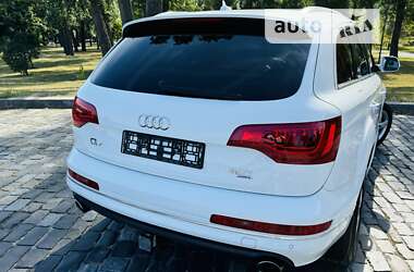 Внедорожник / Кроссовер Audi Q7 2014 в Киеве