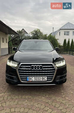 Внедорожник / Кроссовер Audi Q7 2017 в 