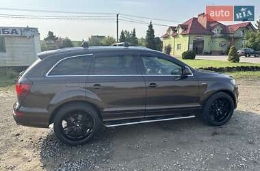 Позашляховик / Кросовер Audi Q7 2013 в 