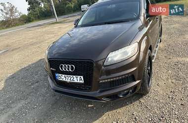 Позашляховик / Кросовер Audi Q7 2013 в 