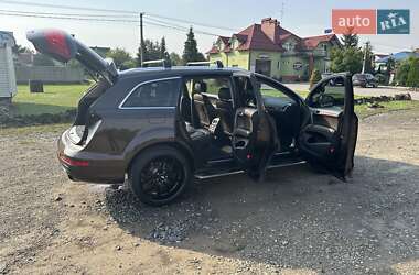 Позашляховик / Кросовер Audi Q7 2013 в 