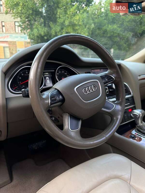 Внедорожник / Кроссовер Audi Q7 2015 в Львове