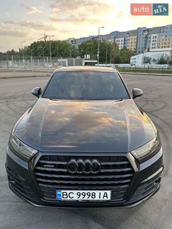 Позашляховик / Кросовер Audi Q7 2015 в Львові