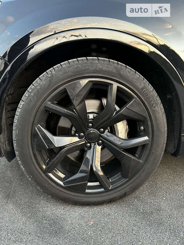 Позашляховик / Кросовер Audi Q7 2015 в Львові