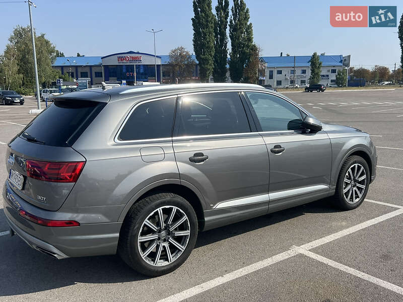 Позашляховик / Кросовер Audi Q7 2016 в Житомирі
