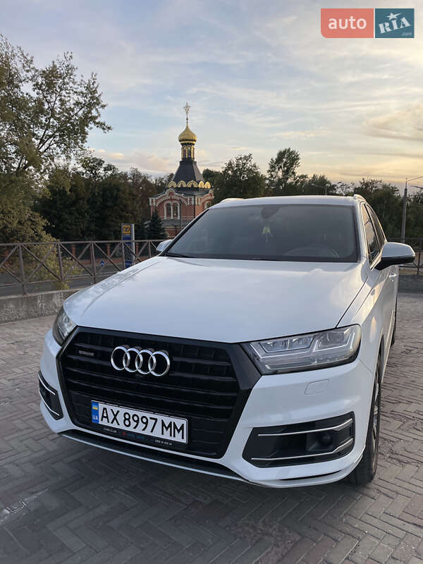 Позашляховик / Кросовер Audi Q7 2018 в Харкові