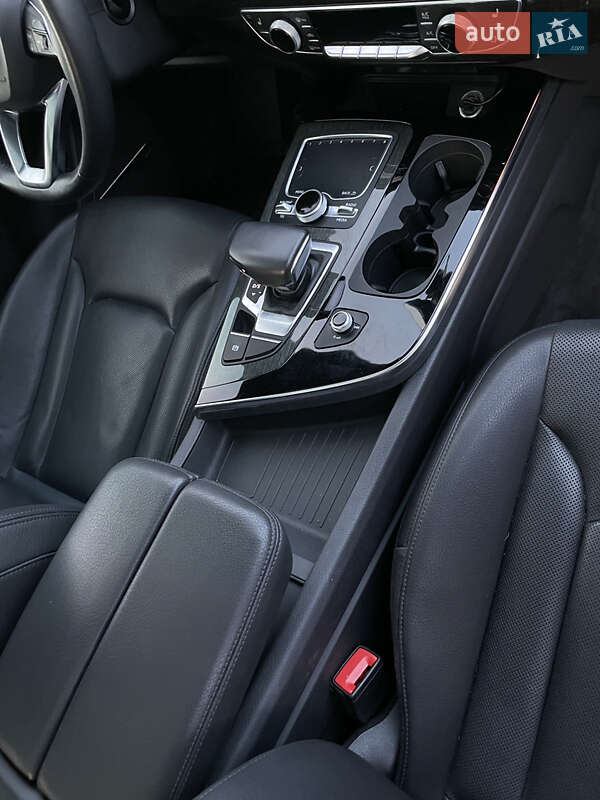 Позашляховик / Кросовер Audi Q7 2018 в Харкові